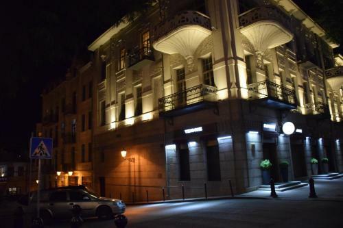 Tbilisi Modern Apartment On Rustaveli Avenue