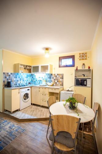 Apartments Beautiful Tbilisi On L.meskhishvili Turn 1