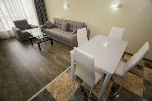 Sea Breeze Apartments