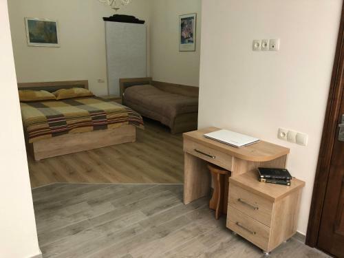 Hostal Temo Guest House 10