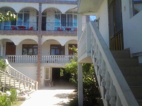 Bed & Breakfast Merab House