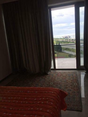Apartamenti V Batumi Celazzer