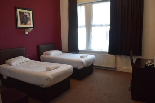 Bed & Breakfast Rotana Hotel