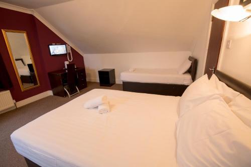 Bed & Breakfast Rotana Hotel