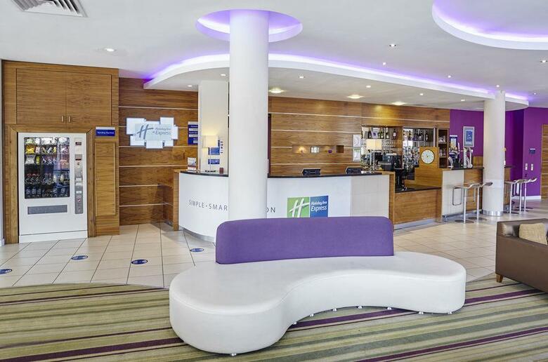Hotel Holiday Inn Express London - Newbury Park
