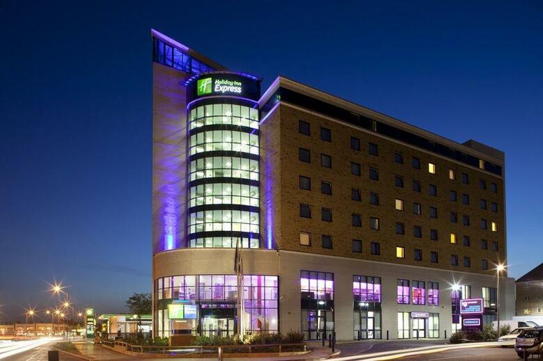 Hotel Holiday Inn Express London - Newbury Park