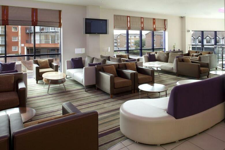 Hotel Holiday Inn Express London - Newbury Park