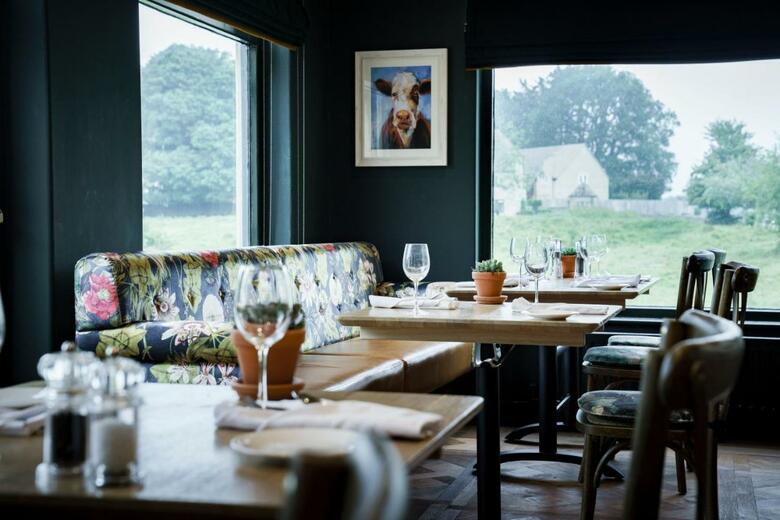 The Bear Of Rodborough Hotel