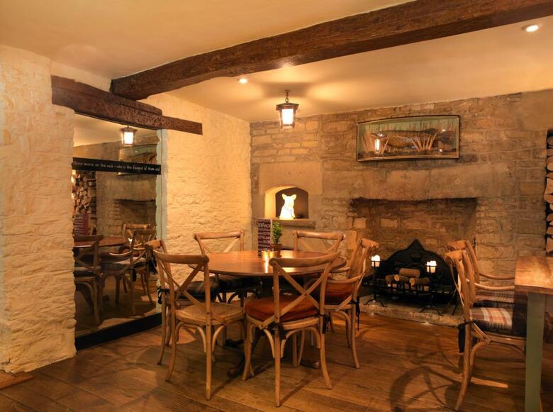 The Bear Of Rodborough Hotel