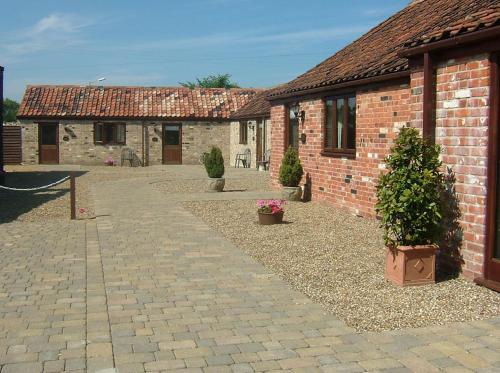 Hostal The Courtyard, Laurel Farm