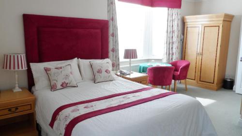 Hostal Charles House