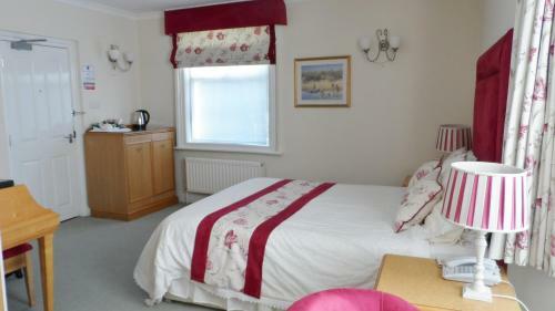 Hostal Charles House