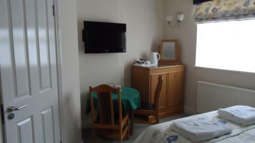 Hostal Charles House