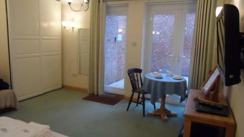 Hostal Bluebell House