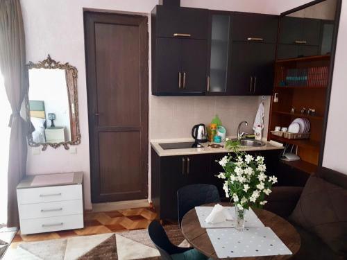 Posada Sweet Home At Ninoshvili 3