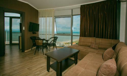 Hotel Holiday Lux Tower