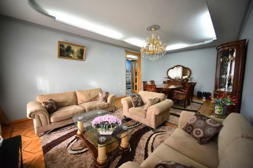Liana Apartament