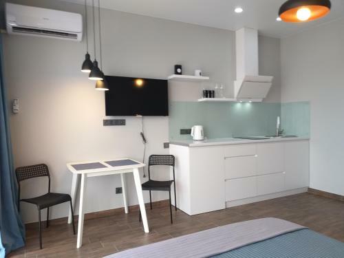 Apartment Aliinino