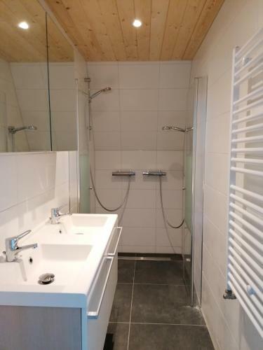4t4 Apartment B