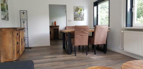 Apartamento Bed En Stal Van Stalhouderij Het Zwarte Paard