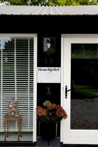 Bed & Breakfast Hemeltjelief Bij Caro