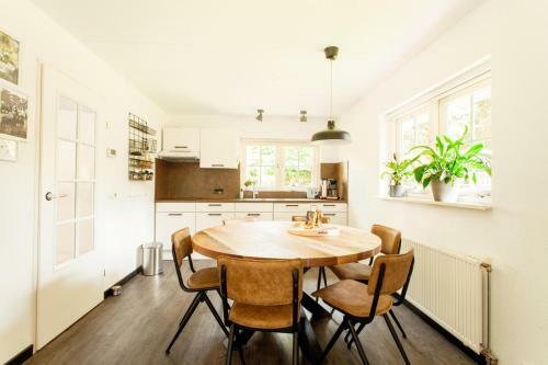 Beautiful And Charming Farmhouse In The Veluwe