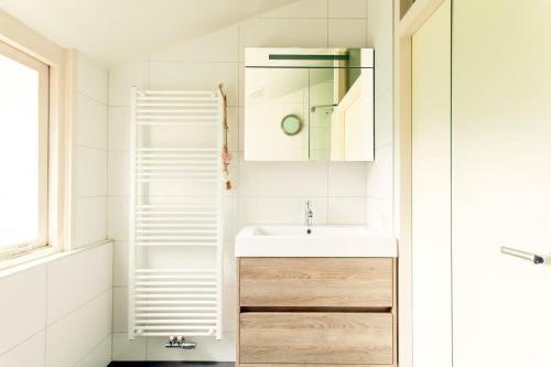 Beautiful And Charming Farmhouse In The Veluwe