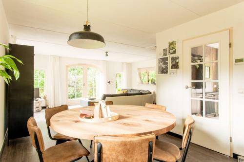 Beautiful And Charming Farmhouse In The Veluwe