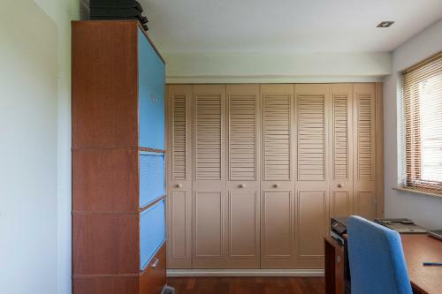 Master Bedroom With Separate Kitchen & Office In Villa Near Tue And Centre