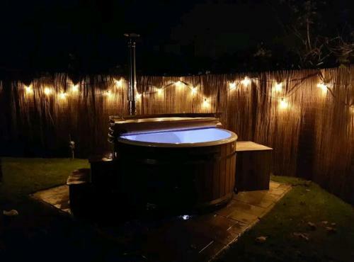 The Green Hills Wellness Met Hottub & Sauna