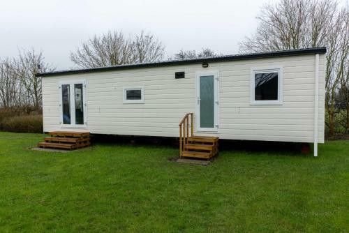 Chalets Op Minicamping Dorpszicht