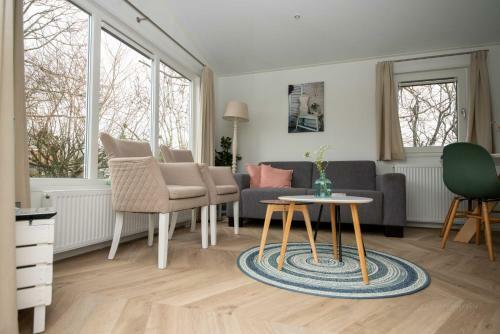 Chalets Op Minicamping Dorpszicht