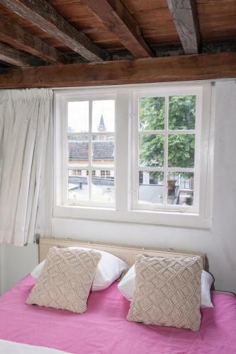 Hostal Canalhouse Gouda