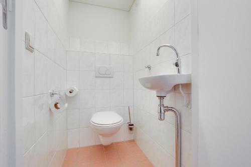 Apartamento de Trintel Op 1e Verdieping Met Ruim Terras En Zeezicht