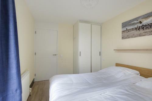 Apartamento de Trintel Op 1e Verdieping Met Ruim Terras En Zeezicht