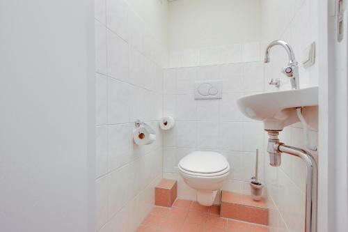 Apartamento de Trintel Op 1e Verdieping Met Ruim Terras En Zeezicht