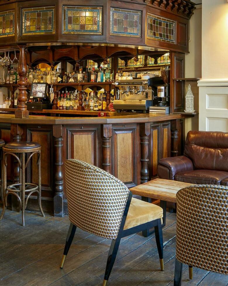 The Christopher Hotel Bar And Grill