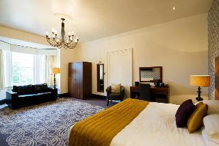 The Carlton Manor Hotel