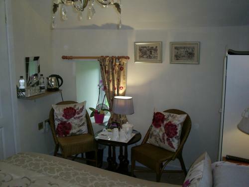 Bed & Breakfast Helstone House