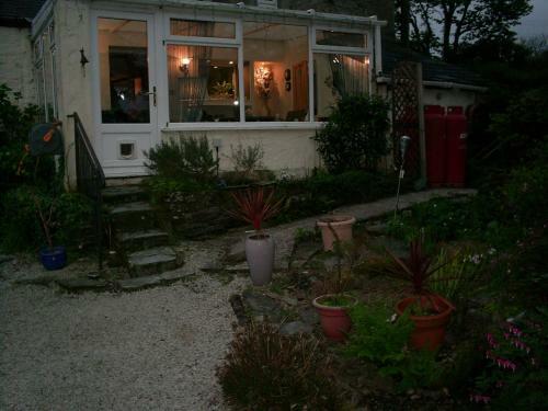 Bed & Breakfast Helstone House