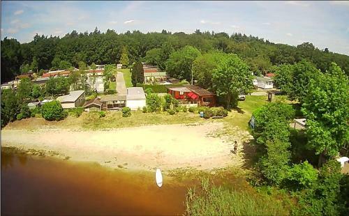 Knus Chalet Aan Zwemvijver En Bos