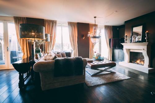 Villa Kranenburg - Luxurious Kitchen - 3 Bedrooms