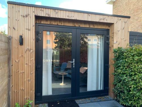 Bed & Breakfast Studio Triple B