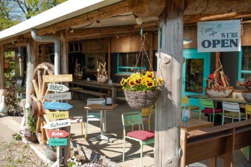 Bed & Breakfast De Buitenboel Bijons4