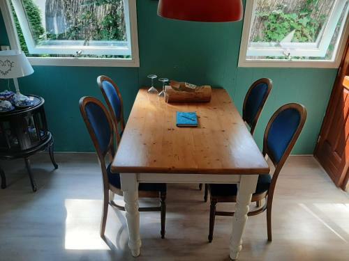 Boshuis Turquoise / Smaakvol Genieten Op de Veluwe