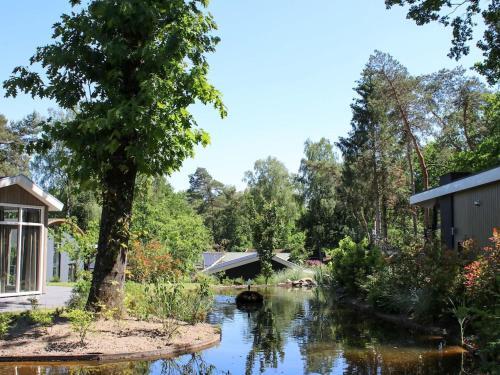 Luxurios Chalet With Decking, On The Veluwe