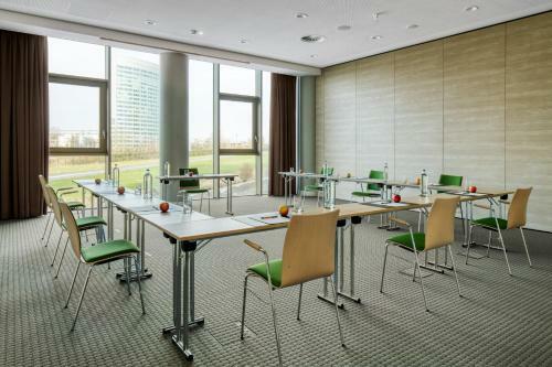 Intercityhotel Amsterdam Airport