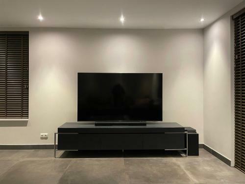 Villa Luxurious And Spacious House With All Facilities
