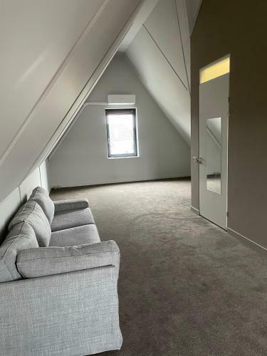 Villa Luxurious And Spacious House With All Facilities