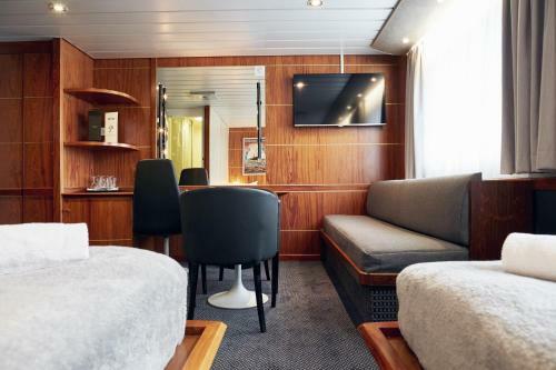 Dfds Ferry - Amsterdam To Newcastle